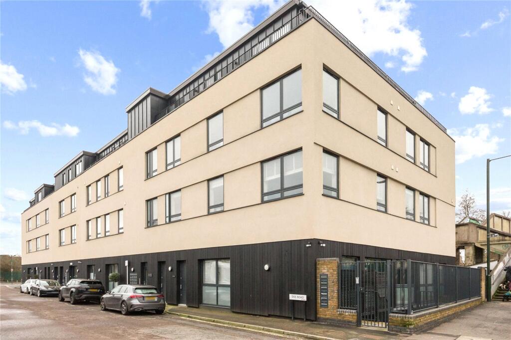 Main image of property: Dee Road, Richmond, TW9