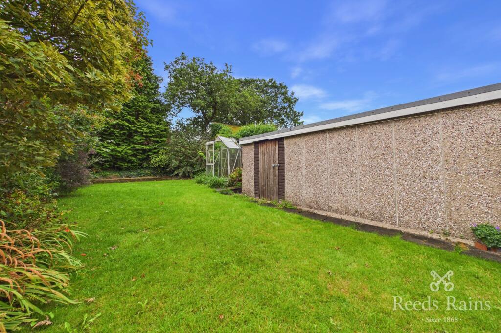 House in South Ribble, Gregson Lane - More