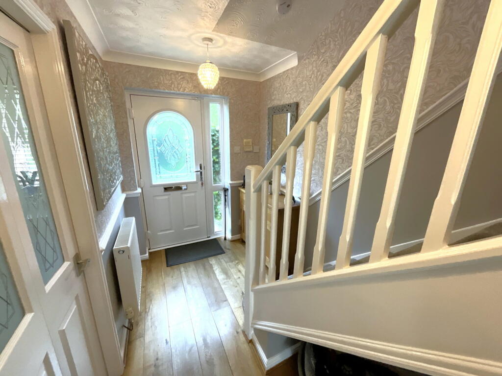 House in Dudley, Windmill End - View 3