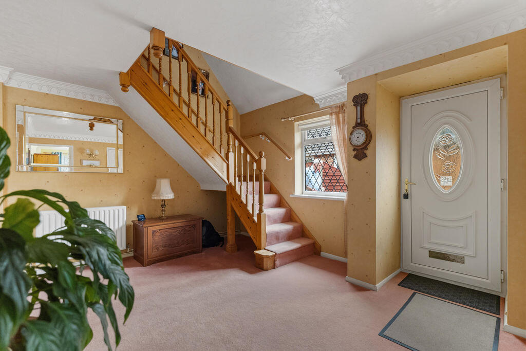 House in Doncaster - View 4