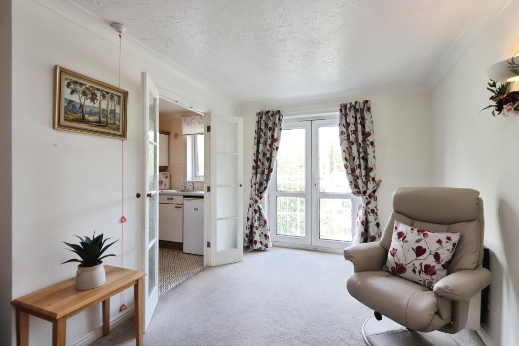 60 Abbeydale Road South, Sheffield, S7 photo 2