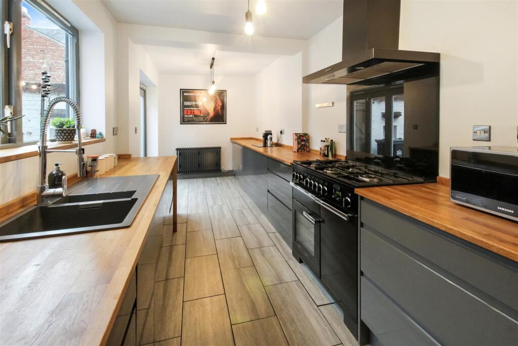 House in Darlington - View 2