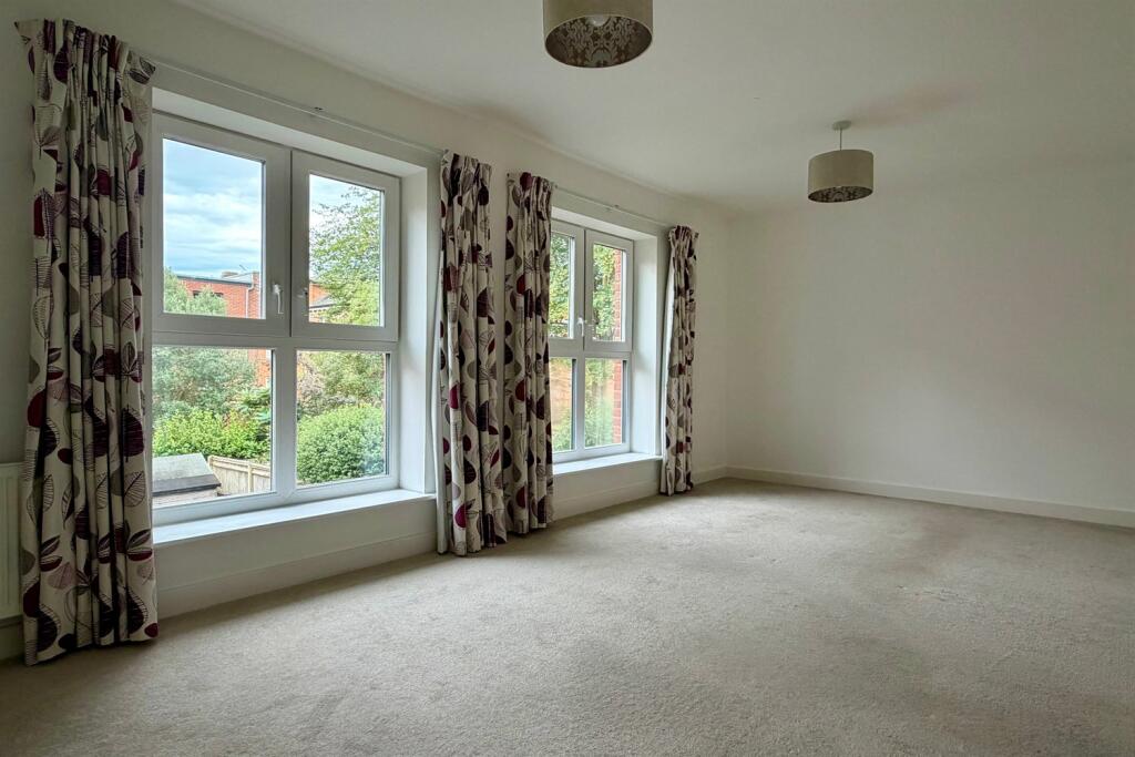 House in Chichester - View 5