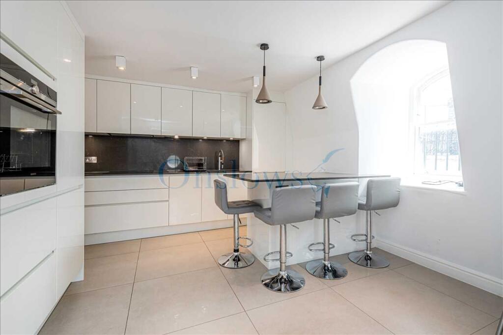Apartment in London, Earl's Court - More