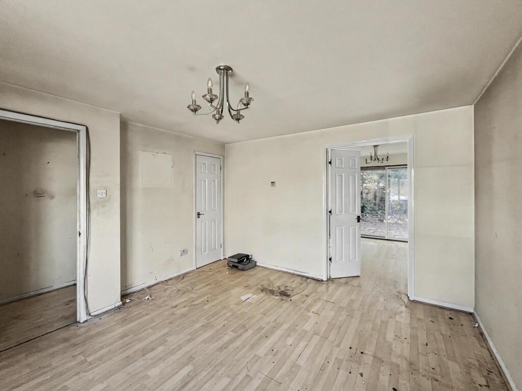 House in London, Hackbridge - View 3