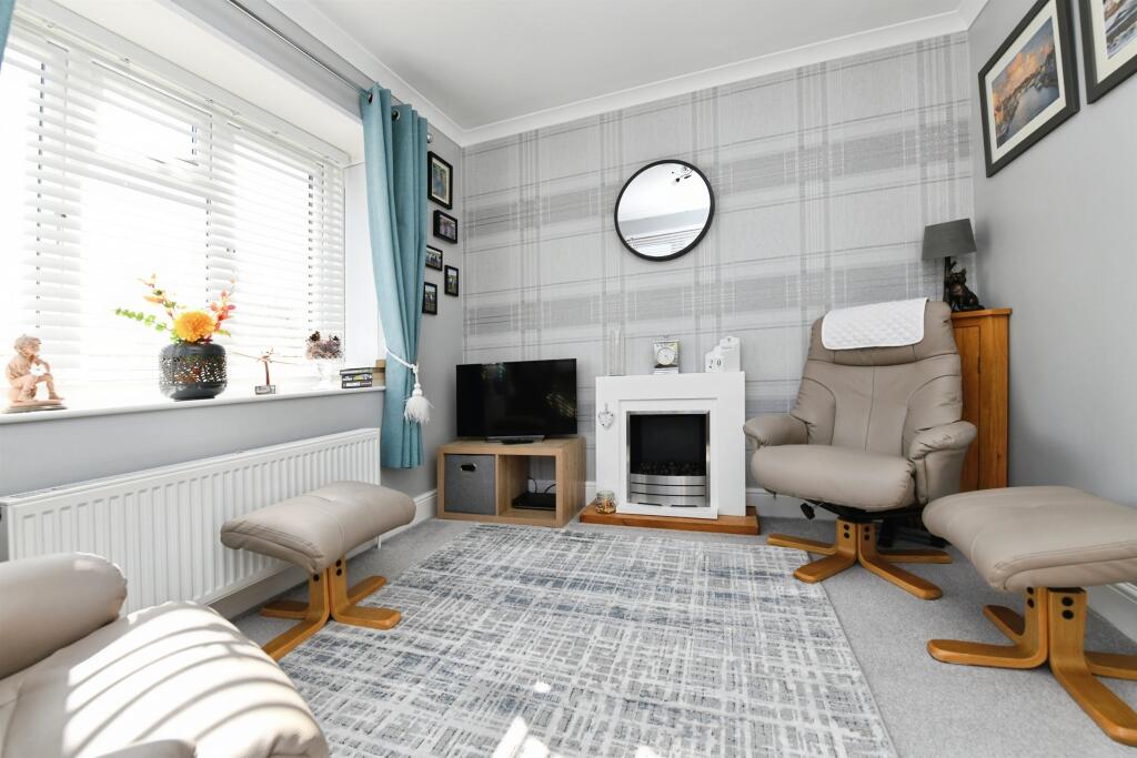 Bakers Lane, West Hanningfield, Chelmsford photo 3