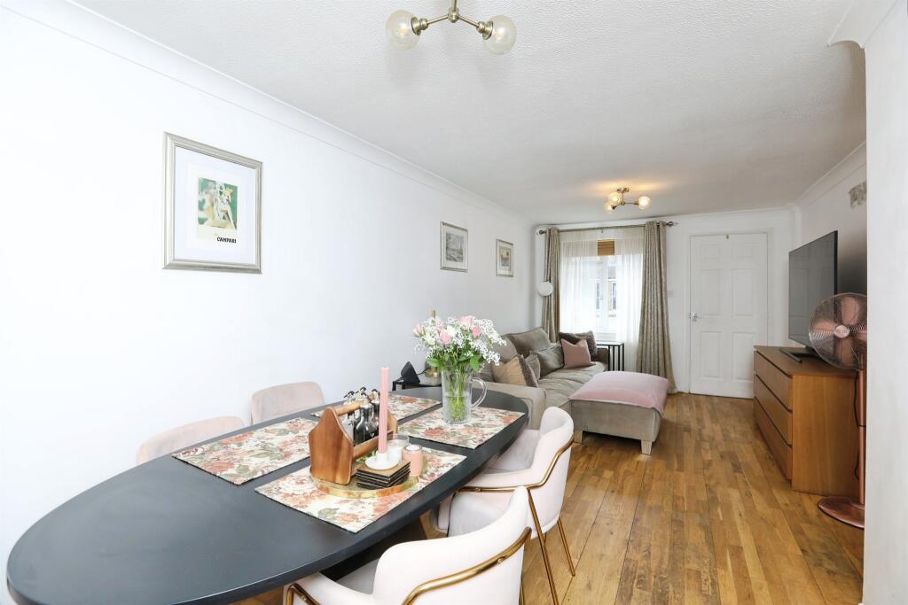 House in Tonbridge and Malling, Leybourne - View 5