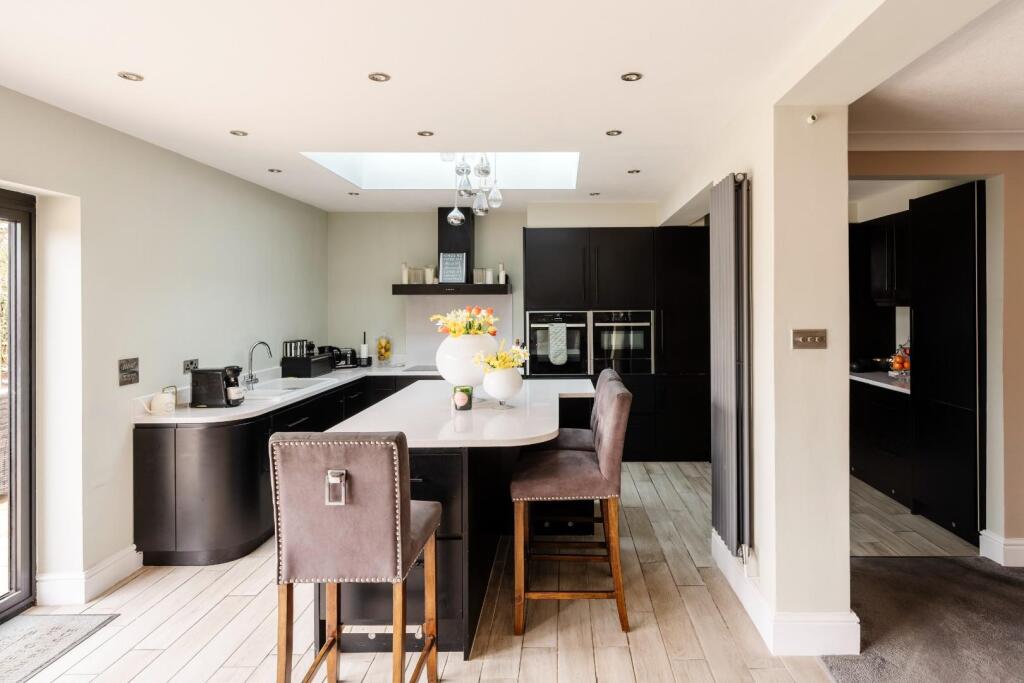 Frinton Road, Kirby Cross, Frinton-On-Sea - View 4