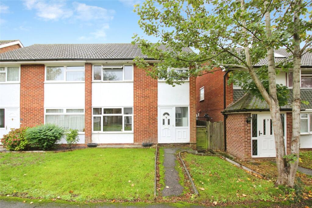 Main image of property: Barn Close, Reading, RG30