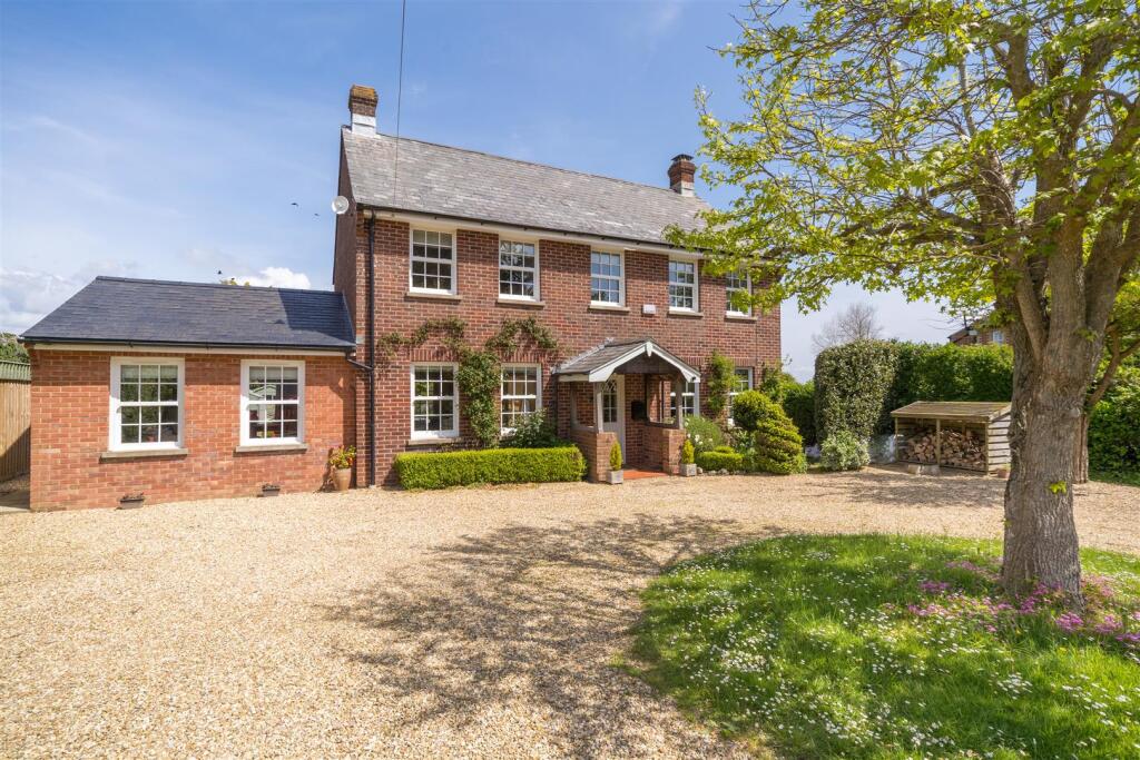 Main image of property: Wellow, Yarmouth