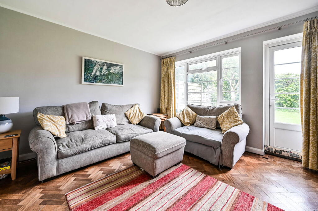 House in Guildford, Surrey - View 4
