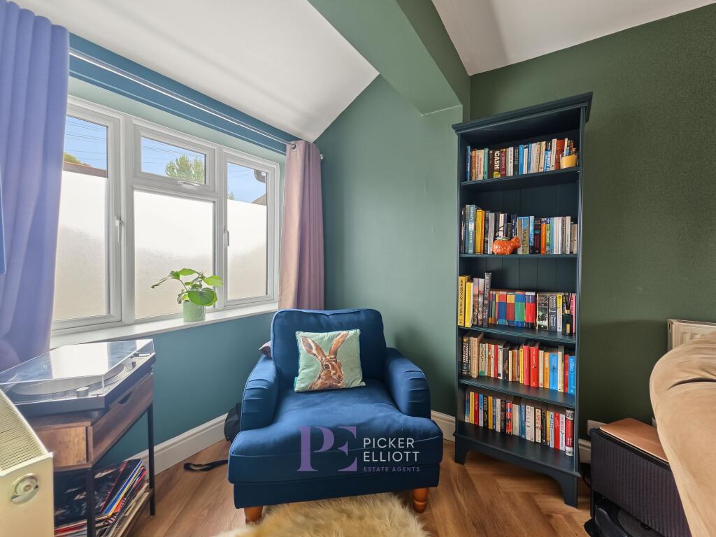 House in Hinckley and Bosworth, Leicestershire - More