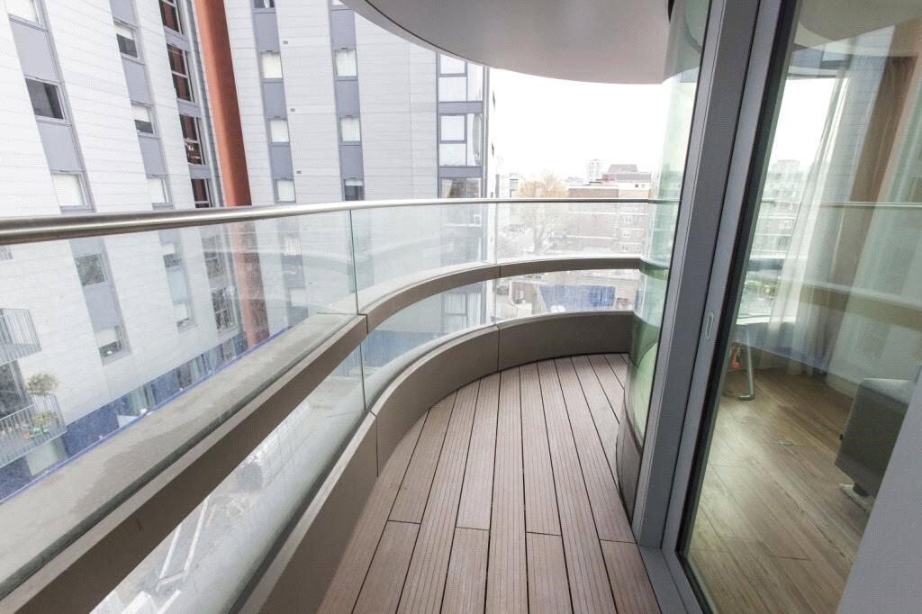 Apartment in London - View 4