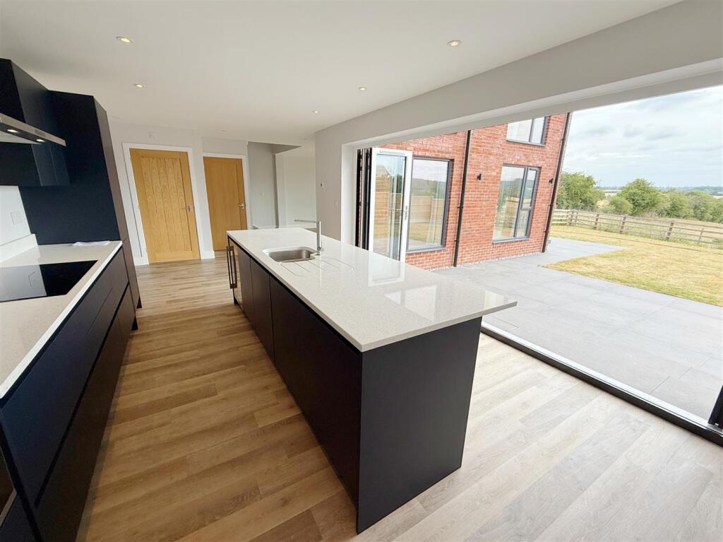 Additional image 8 of Stratford Road, Wootton Wawen