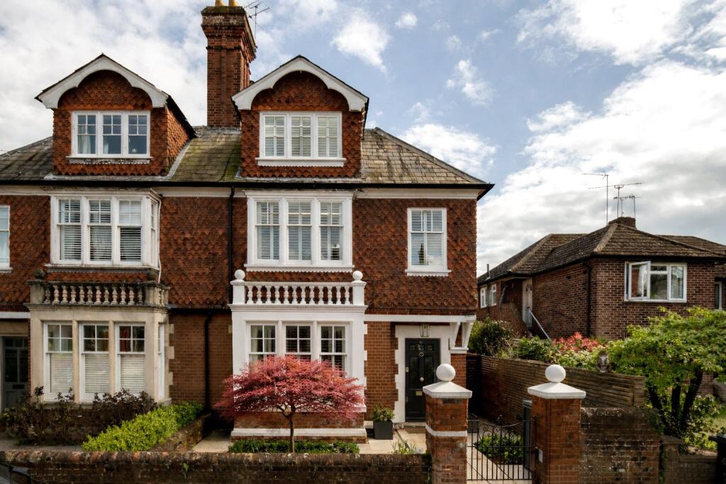 Main image of property: Beaumont Rise, Marlow, Buckinghamshire, SL7