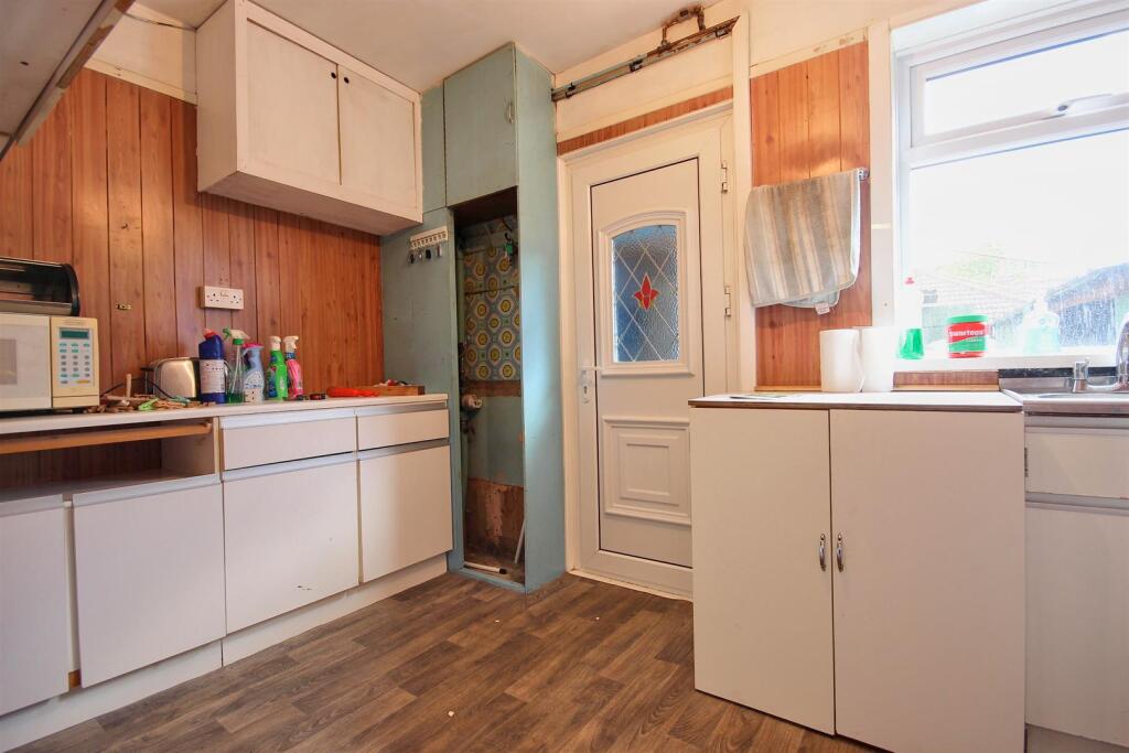 House in Hull - View 5