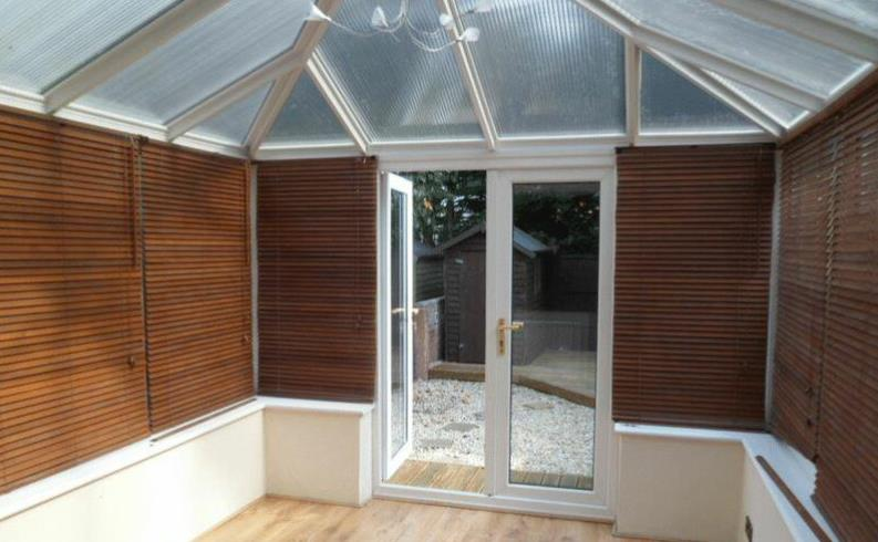 House in Newport - View 4