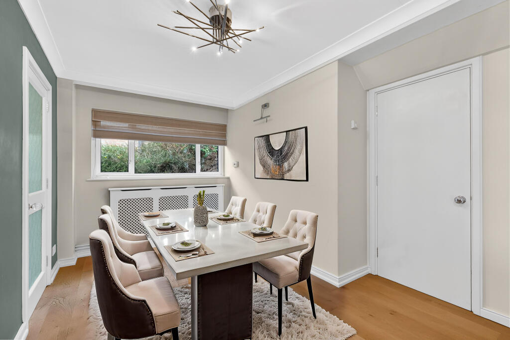 House in Twickenham - View 4