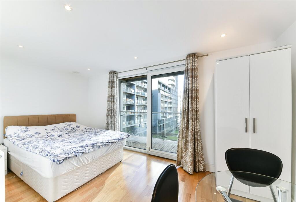 Main image of property: Indescon Square, Canary Wharf, South Quay, London, E14