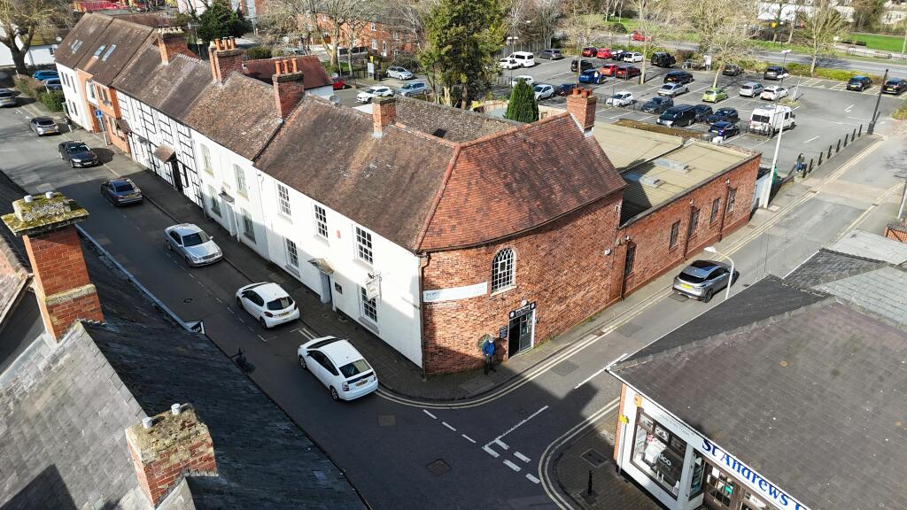 Main image of property: Droitwich Working Mens Club, 107 Friar Street, Droitwich, WR9 8EG