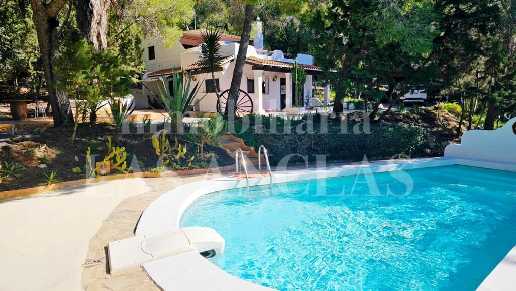 Main image of property: Balearic Islands, Ibiza, Santa Eulà ria Des Riu