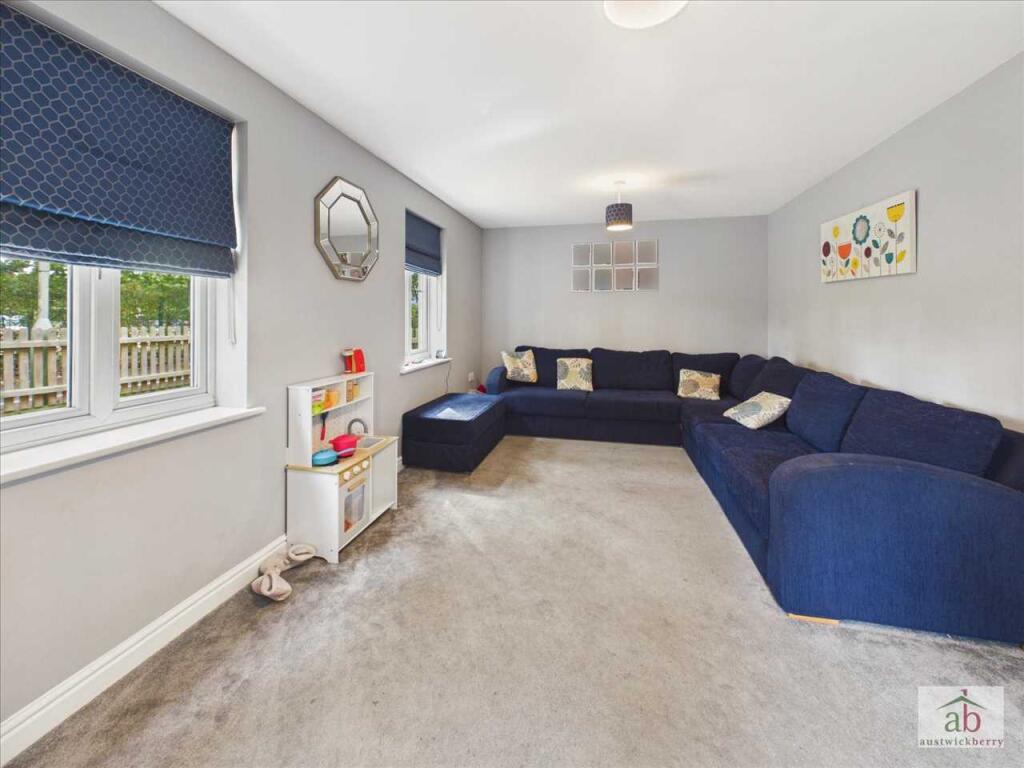 House in East Suffolk, Kesgrave - More
