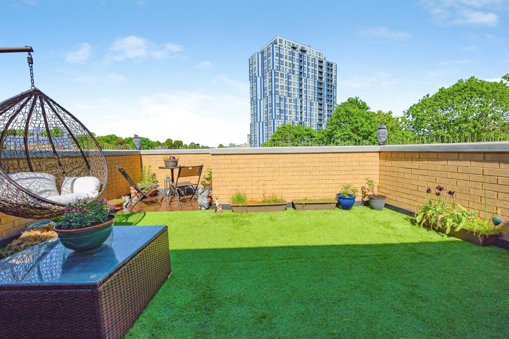 Main image of property: Cotterells, HEMEL HEMPSTEAD