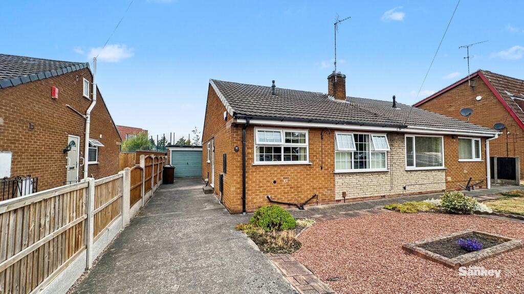 Main image of property: Rolaine Close, Mansfield Woodhouse, NG19
