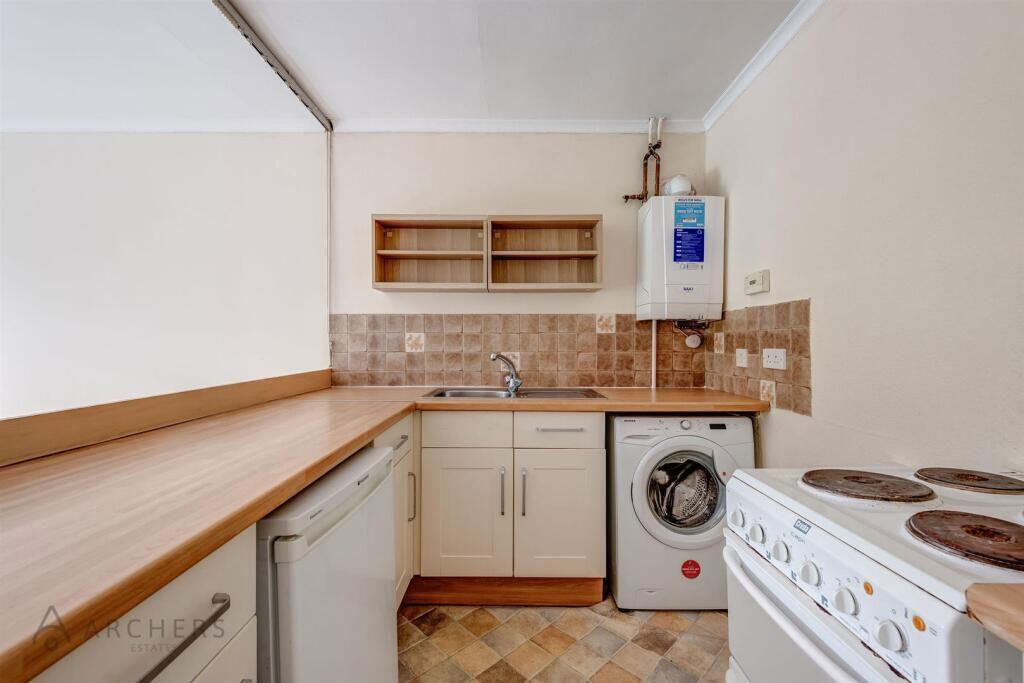 Apartment in Sheffield, South Yorkshire - View 3