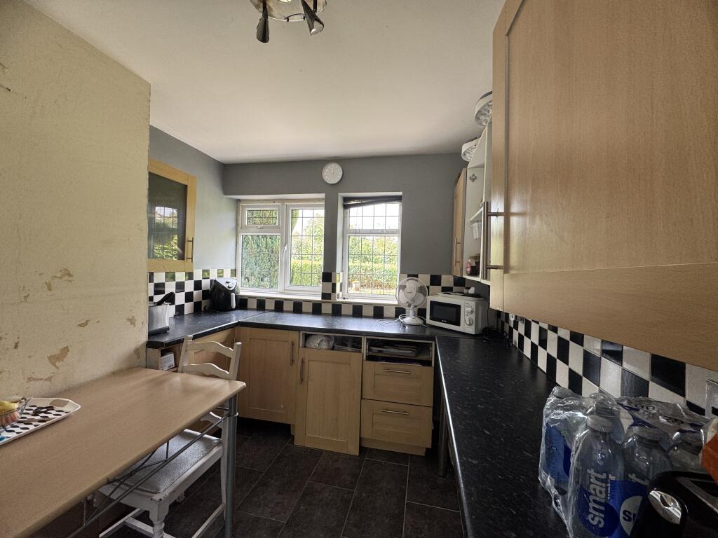 57 Windsor Crescent, Dudley, DY2 8HA photo 3