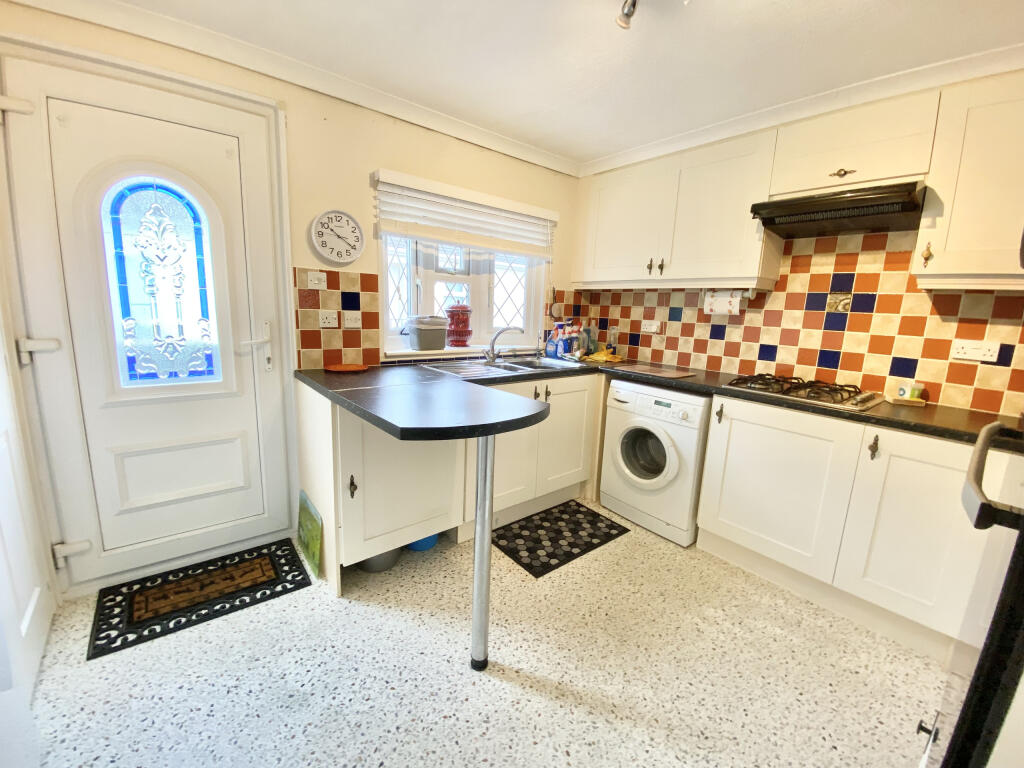 House in New Forest, Old Milton, New Milton - View 4