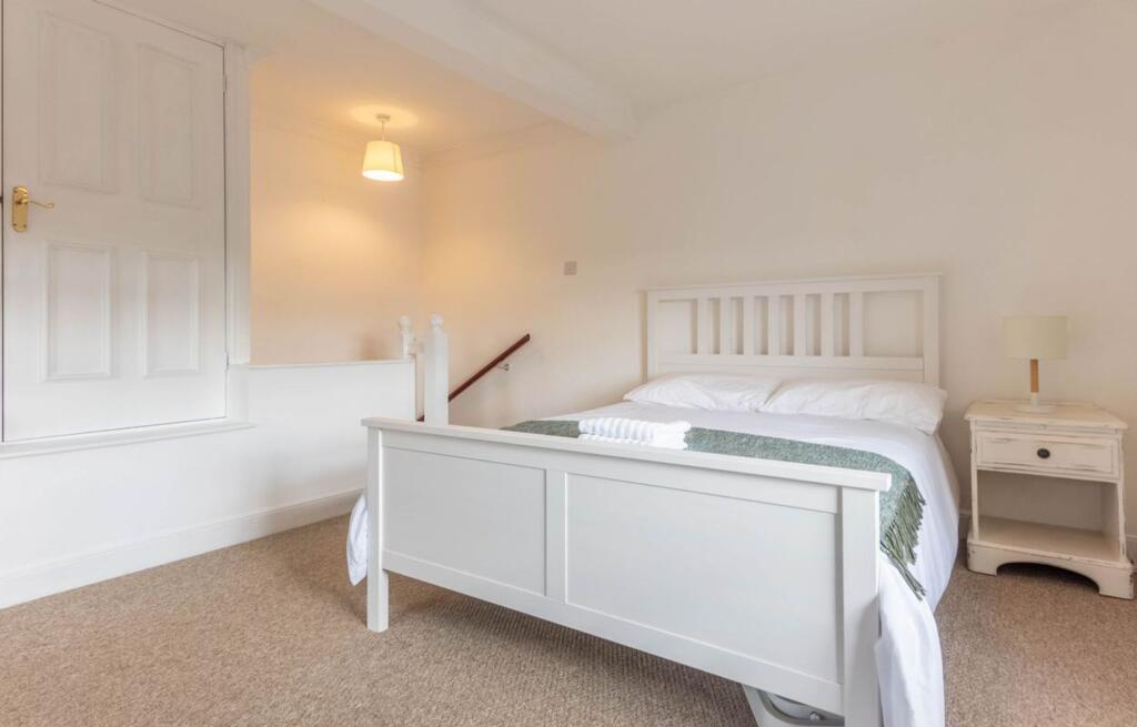 Apartment in Lancaster - View 4