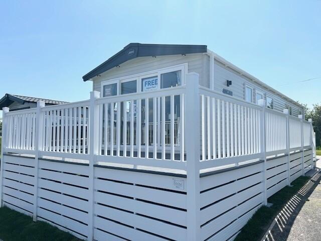 Main image of property: Ticehurst, Crantock, TR8 5EW