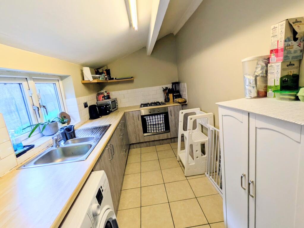 Additional image 3 of Holme Lane, Bradford, BD4