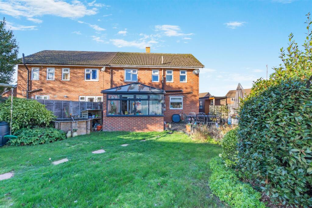 Main image of property: Elm Crescent, East Malling, West Malling