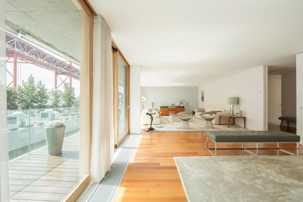 Main image of property: Lisbon, Lisbon