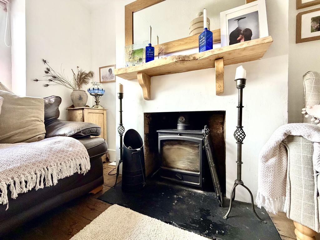 House in Calne, Quemerford - More