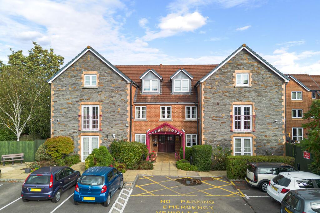 2-bed flat on Purdy Court, New Station Road, Fishponds, £190,000
