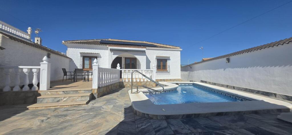 Main image of property: Valencia, Alicante, Torrevieja