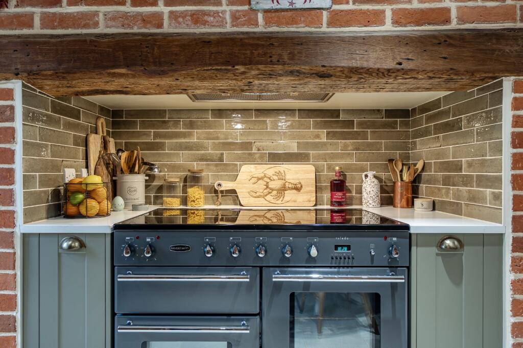 Stroudwood Lane, Upham, Hampshire, SO32 photo 3