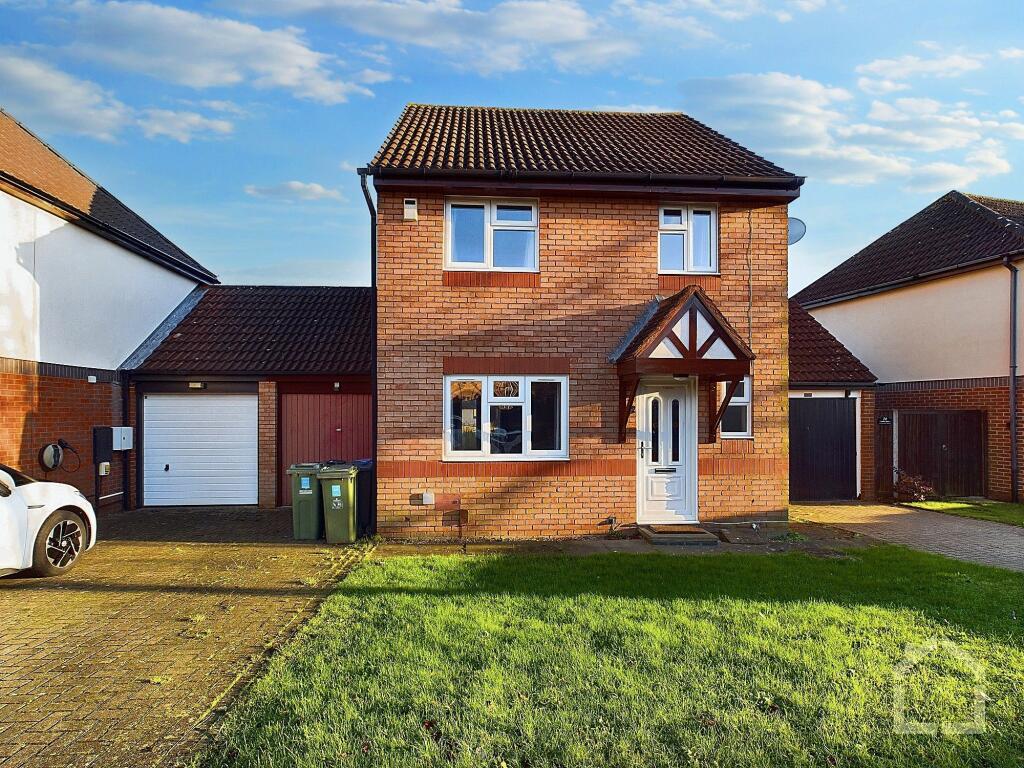 Main image of property: Lynmouth Crescent, Furzton, MK4