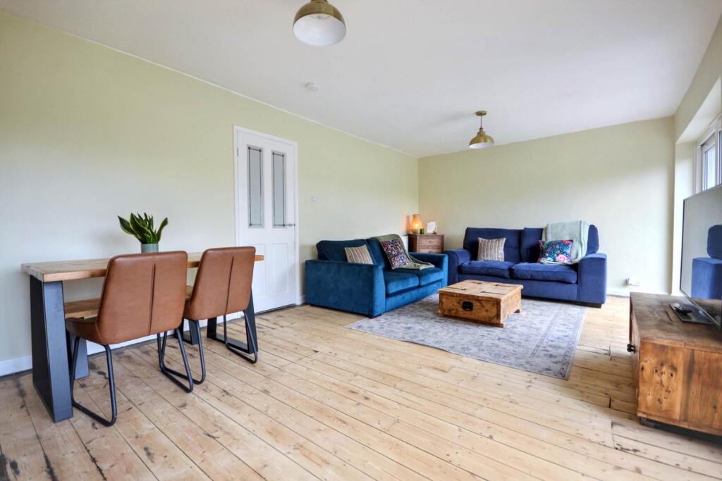 House in Cheltenham, Bafford, Charlton Kings - More