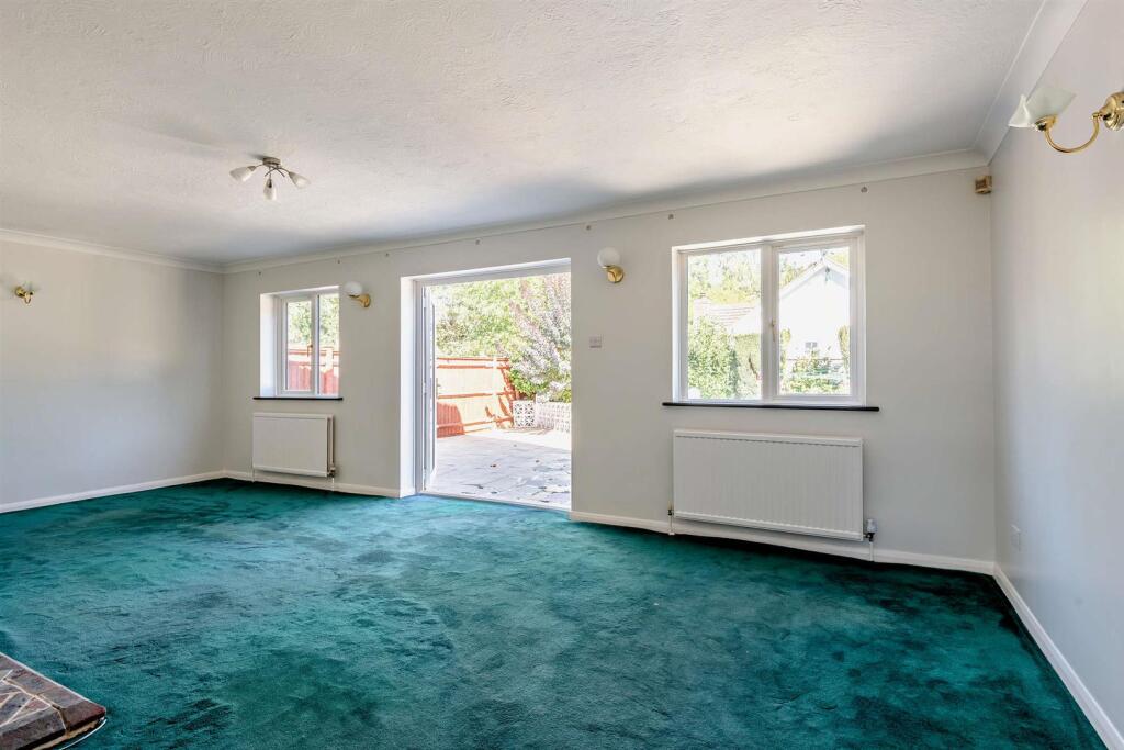 House in Rochester - More