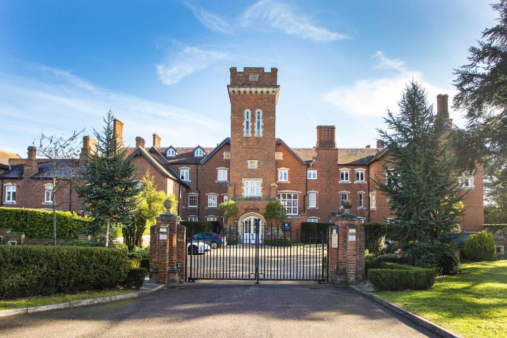Essendon Country Club, Hertfordshire, AL9