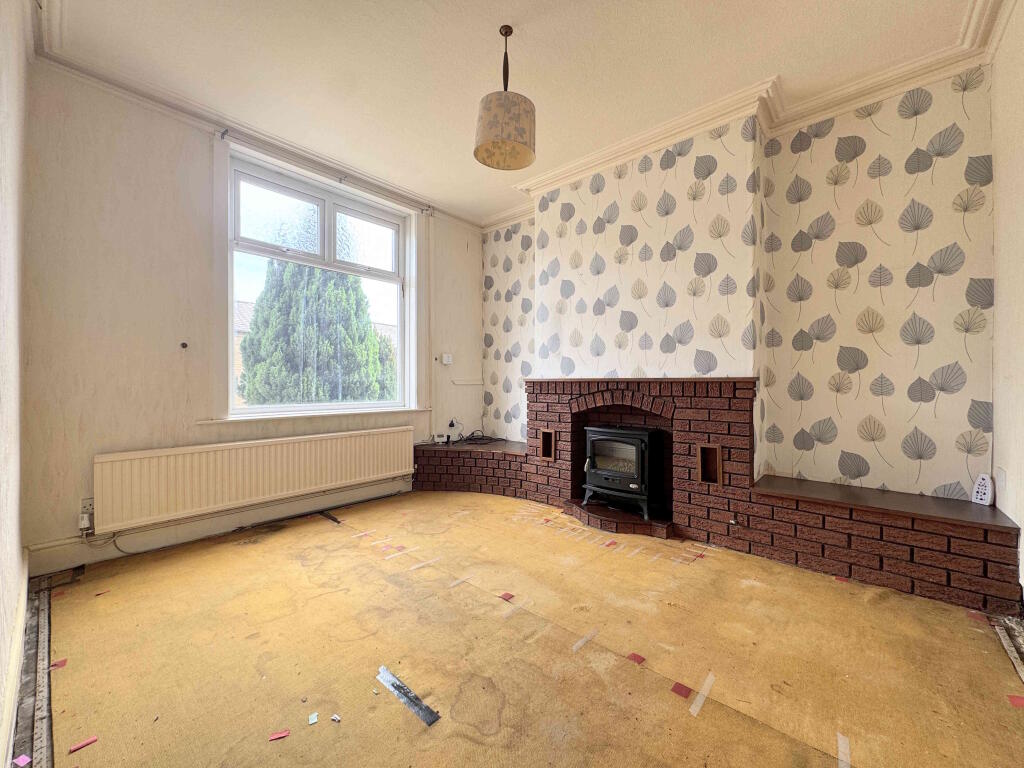 8 Whitfield Brow, Littleborough, OL15 9EU photo 4