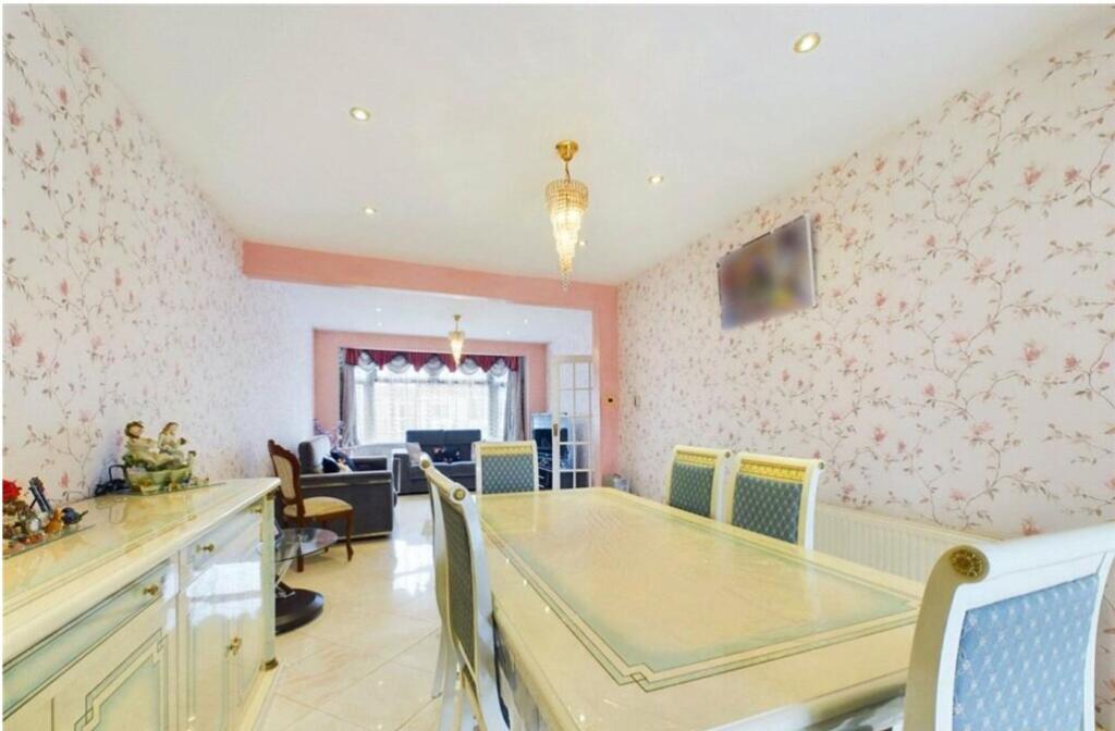 House in London - View 5