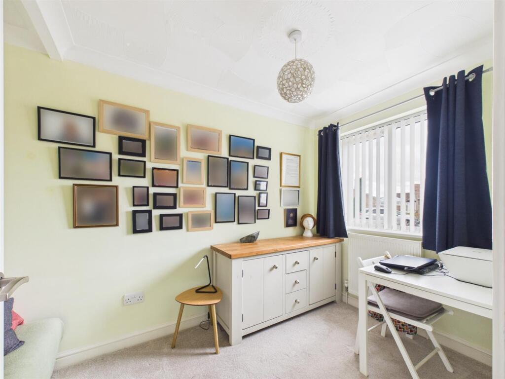 House in East Lindsey, Ludford - View 3
