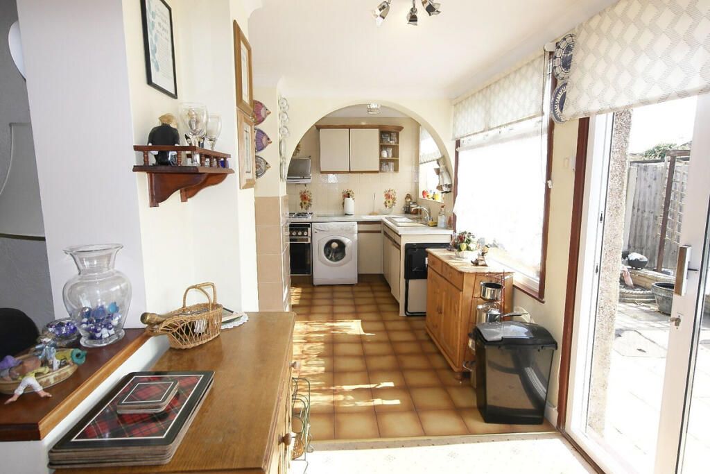 House in Rainham, New Cottages - View 4