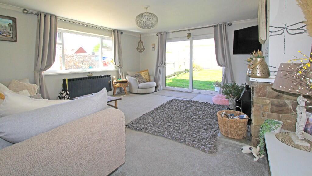 5 Les Chevaliers, Allee Es Fees, Alderney, Channel Isles, GY9 photo 2