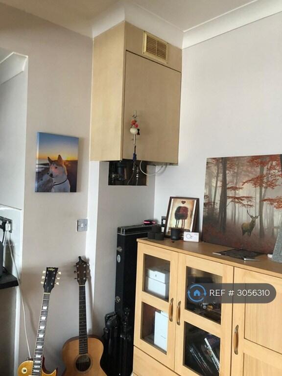 Apartment in Portsmouth, Southsea - More